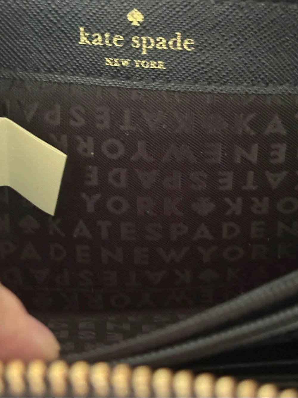 Kate Spade New York Laurel Way Neda Saffiano Black eather Zip Continental Wallet